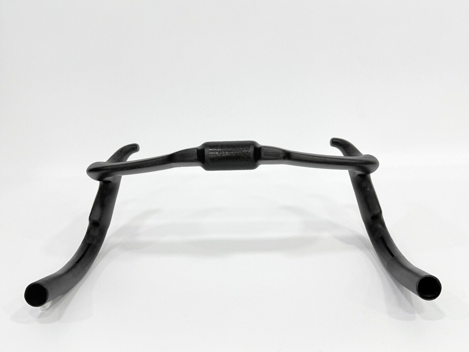Vision Metron Track 31.8x365mm Carbon Drop Bar Handlebar (White Logo)