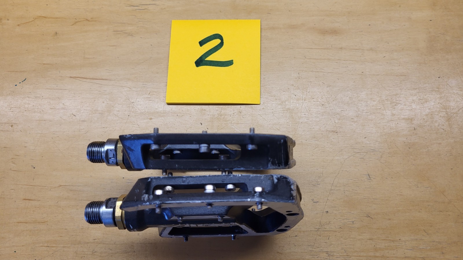 Shimano Saint PD-MX80 Flat Pedals – Platform MTB / Downhill / BMX Pedals Set 2