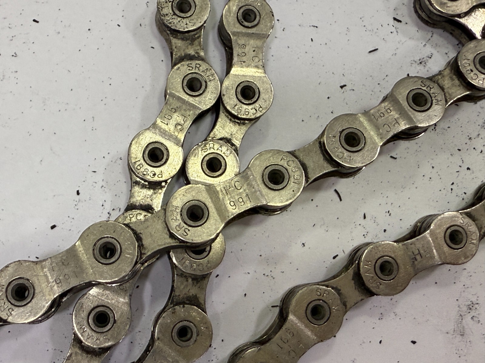 (Used) Sram PC-991 9Speed Bicycle Chain (106 Links) No Quick Link