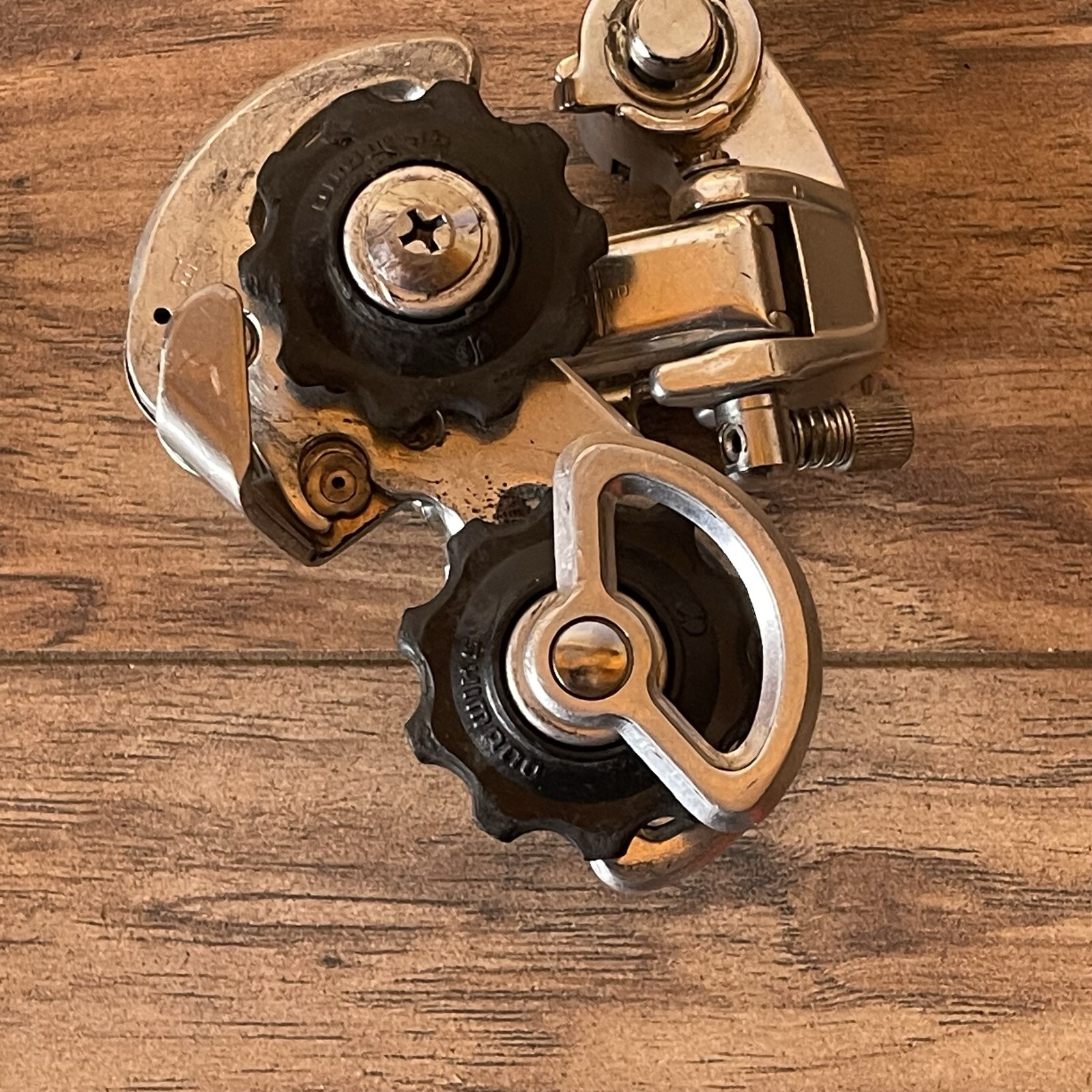 Vintage Shimano 600 EX Arabesque Rear Derailleur Short Cage LOW MILEAGE