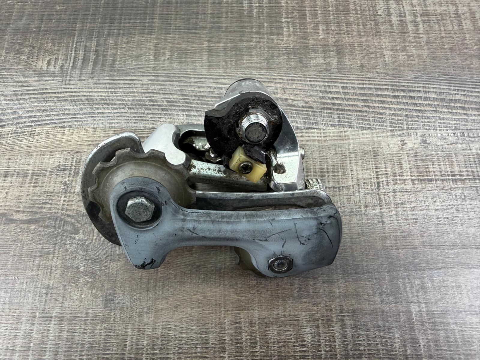 Vintage SunTour 4050 Rear Road Derailleur 6 Speed Short Cage Japan
