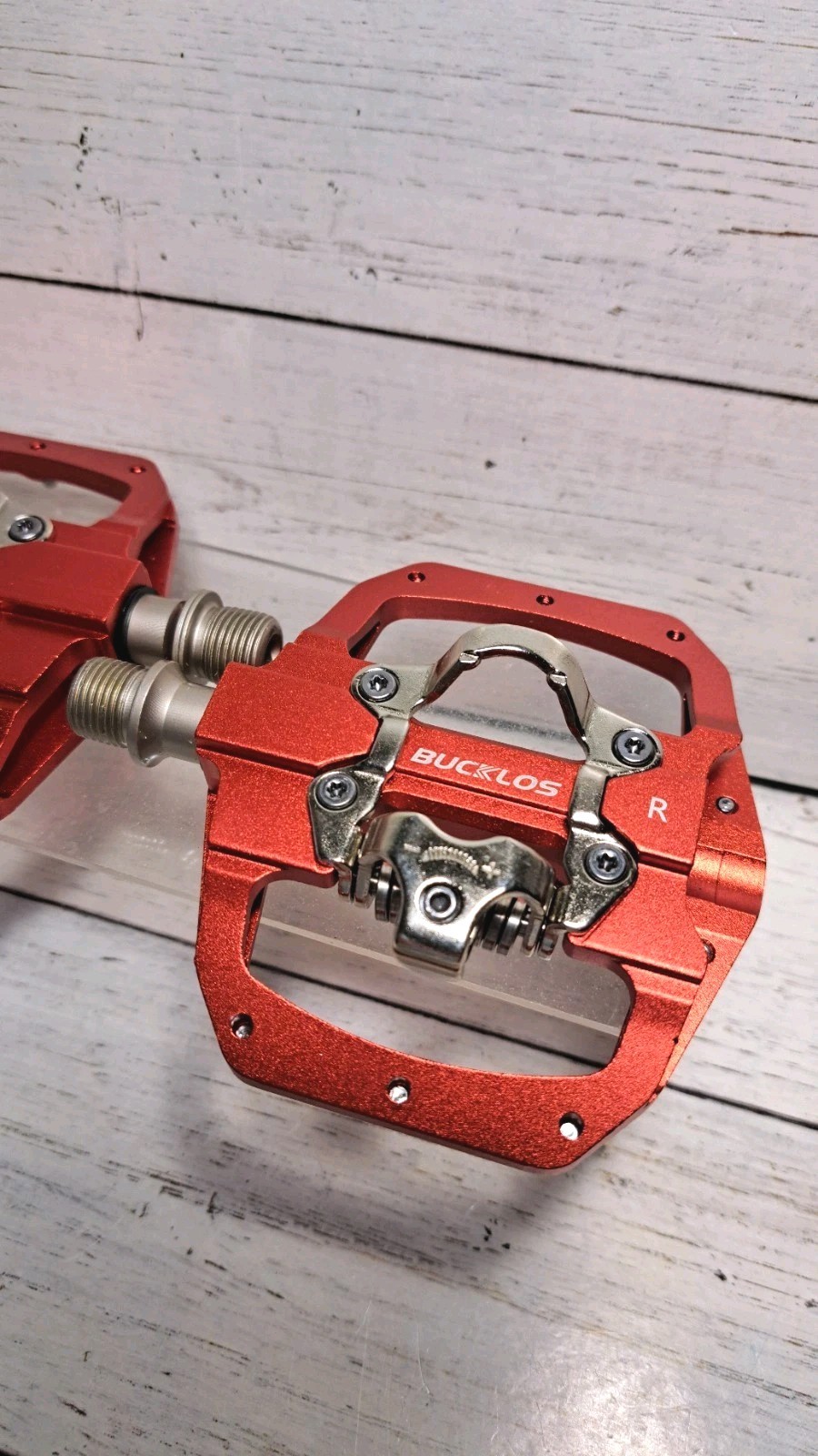 PD-M680 MTB Pedals compatible with all shimano SPD system SH51 or SH56 cleats