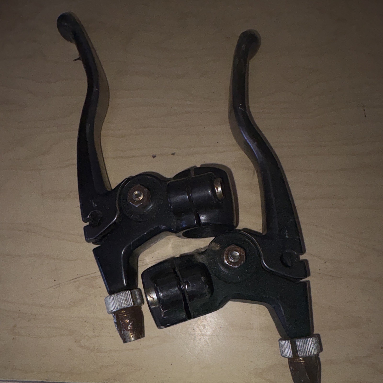 Shimano Flat Bar 4-Finger Mountain Bike Brake Levers Pair 22.2 Clamp Blk/Silver
