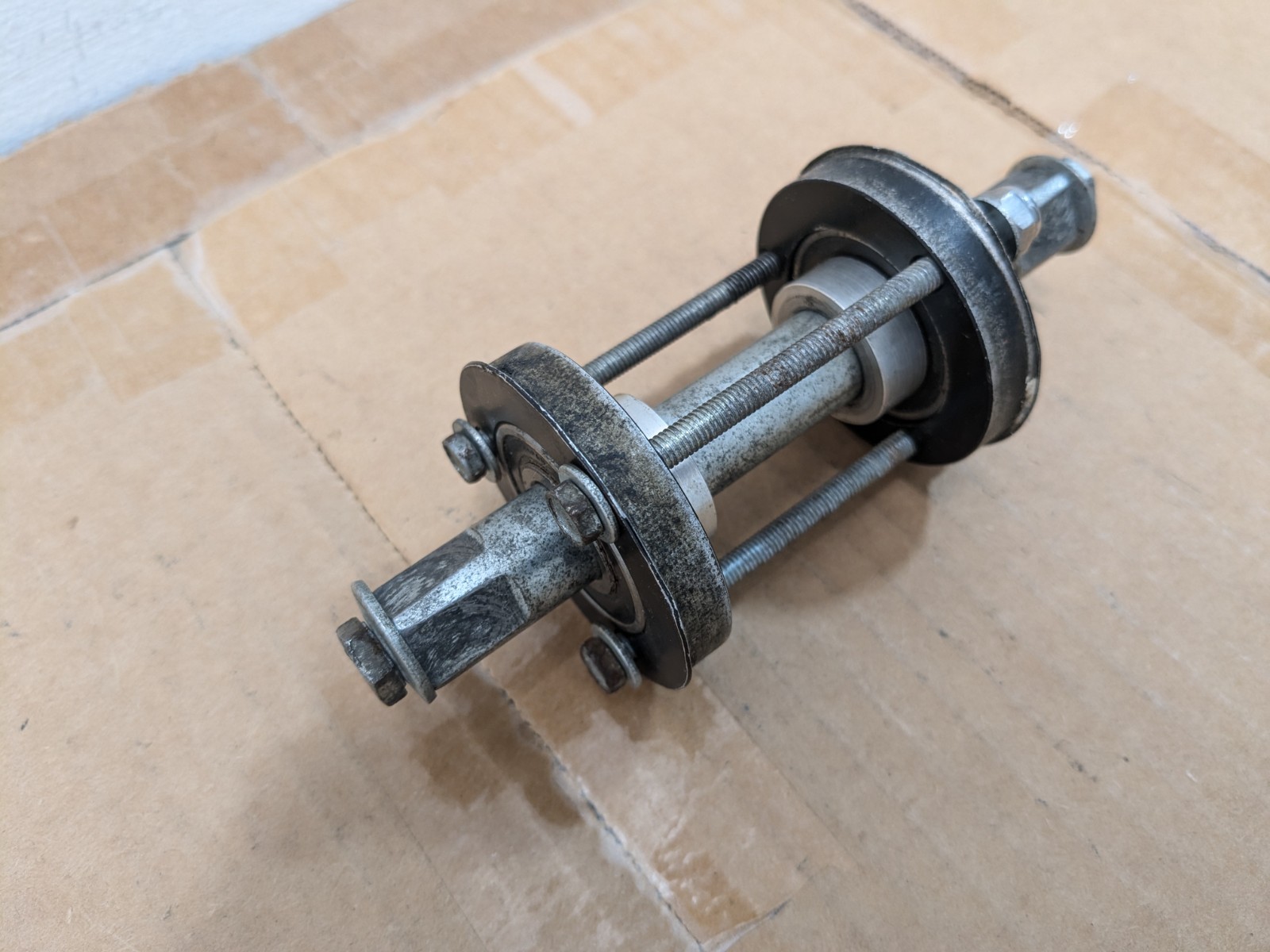 Bullseye BallBracket bottom bracket black Original 1980s vintage BMX