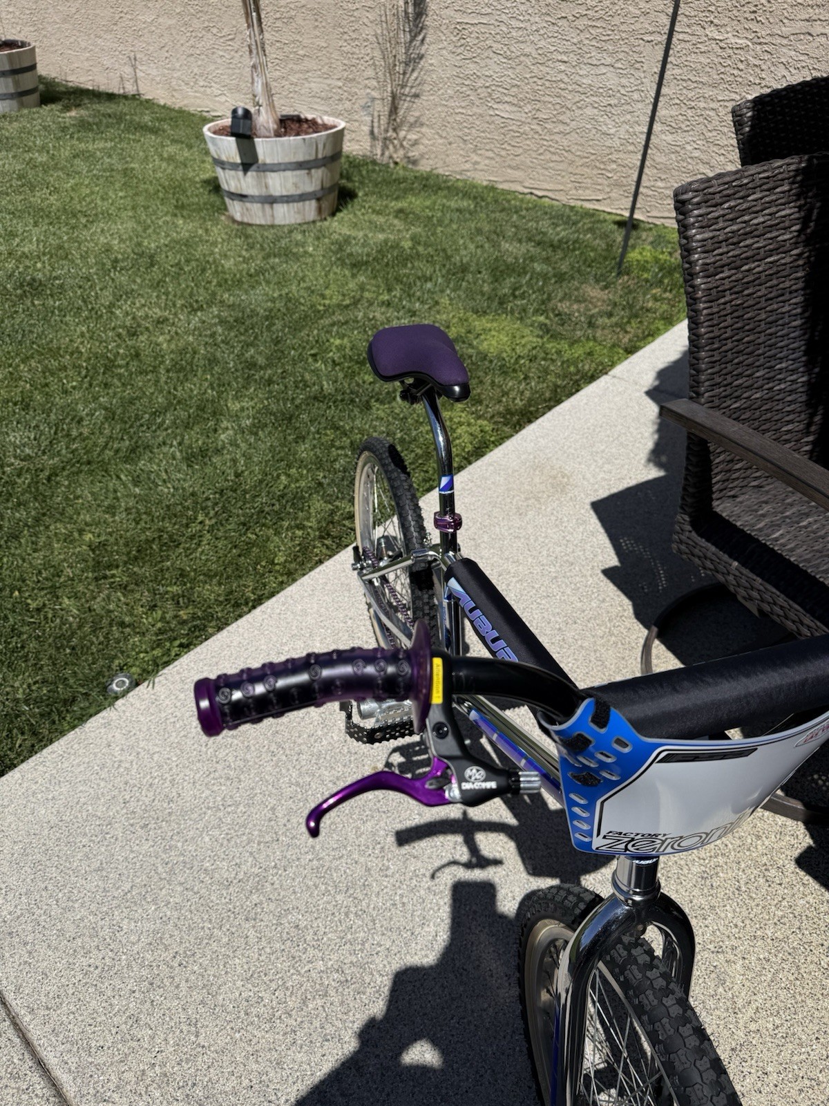 Custom Viscount BMX Bicycle Seat Auburn Purple w Black Base Plastic & Steel guts