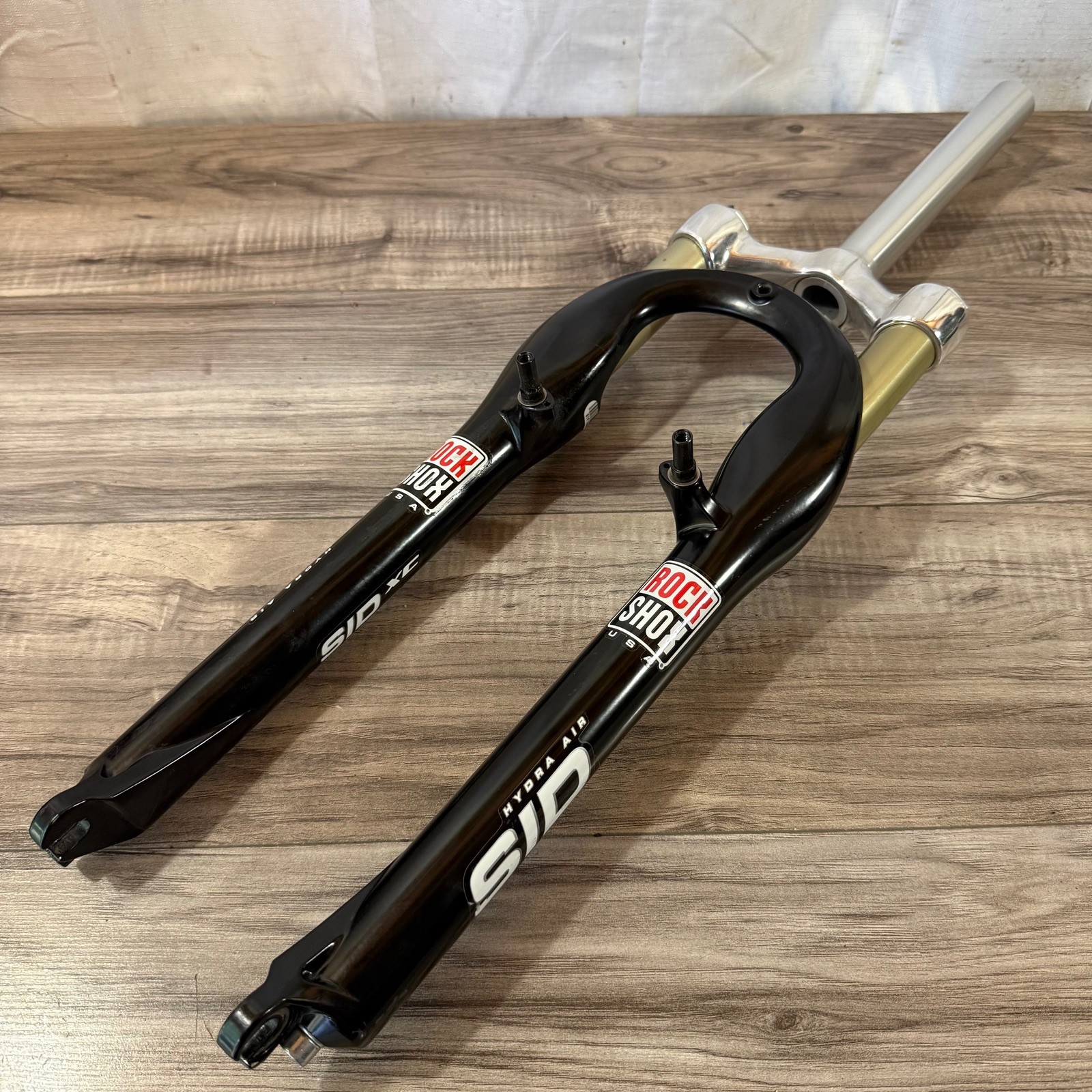 Rock Shox SID XC Hydra Air 26 Black 1 1/8 Threadless 196 V-Brake Disc 80mm CLEAN