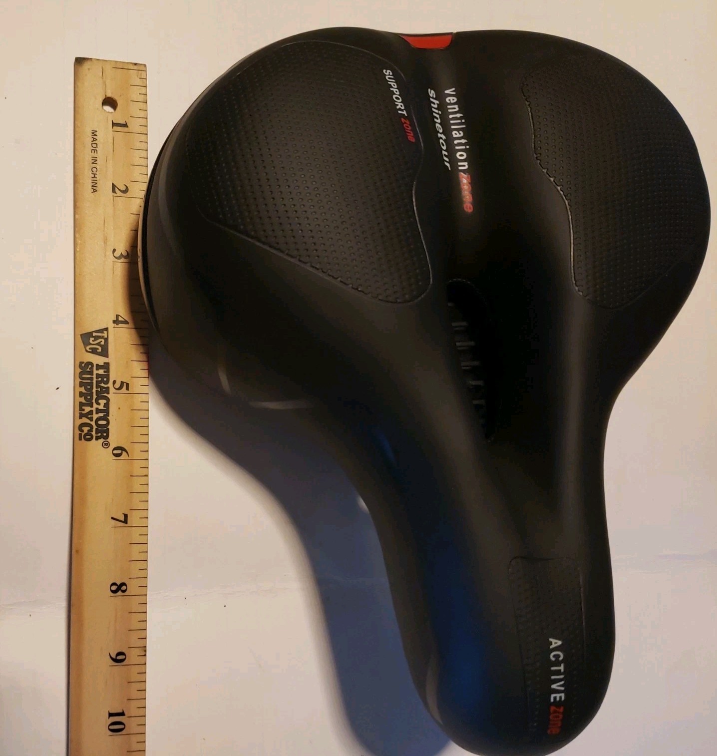 Shinetour Ventilation , Support and Active Zones Bicycle Seat w/Rain Cover