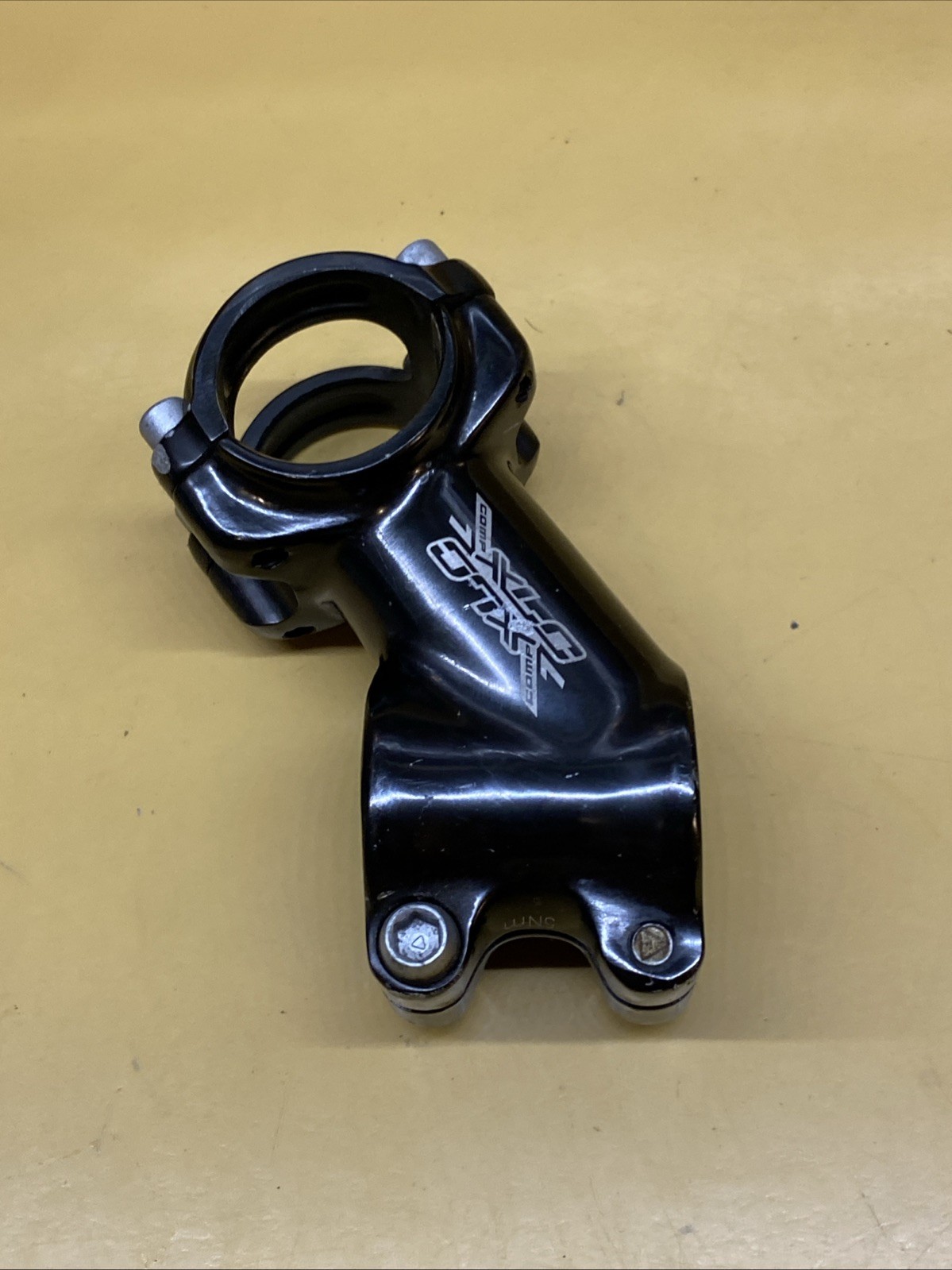 Black XL-C Comp Aluminum 65mm x 31.8mm x 20* x 1-1/8″ Threadless Stem