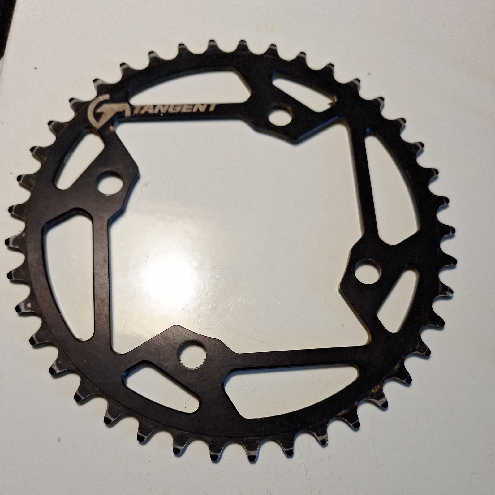 New Tangent Halo 42 tooth 104mm 4-Bolt Chainring (Black)