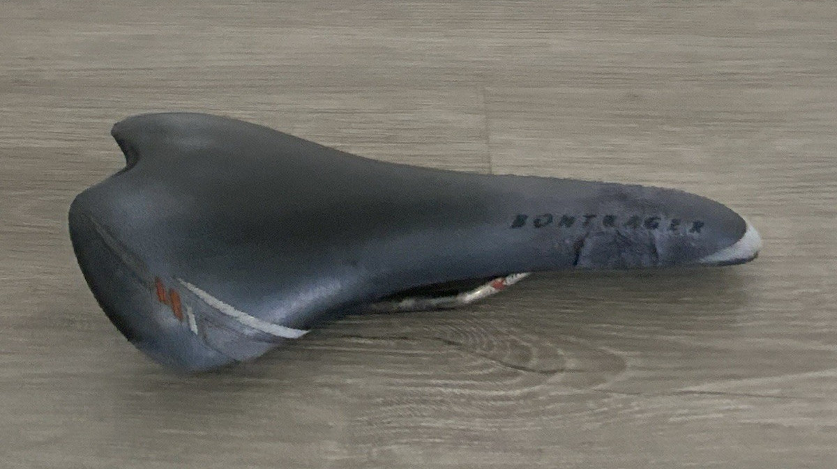 BONTRAGER RACE X LITE PRO SADDLE 152 GRAMS 138 MM x 285 MM TITANIUM RAILS