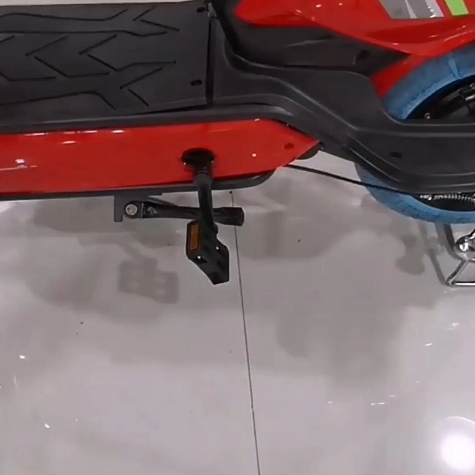 E-Bike Pedals Wide Flat Anti Slip Reflector Universal Electric Bicycle