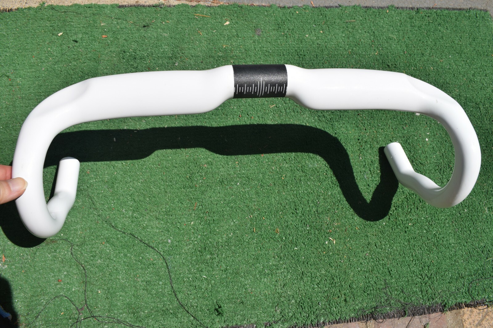 White Road Bike Full carbon handlebar 270g AHB15 420mm (center to center) US