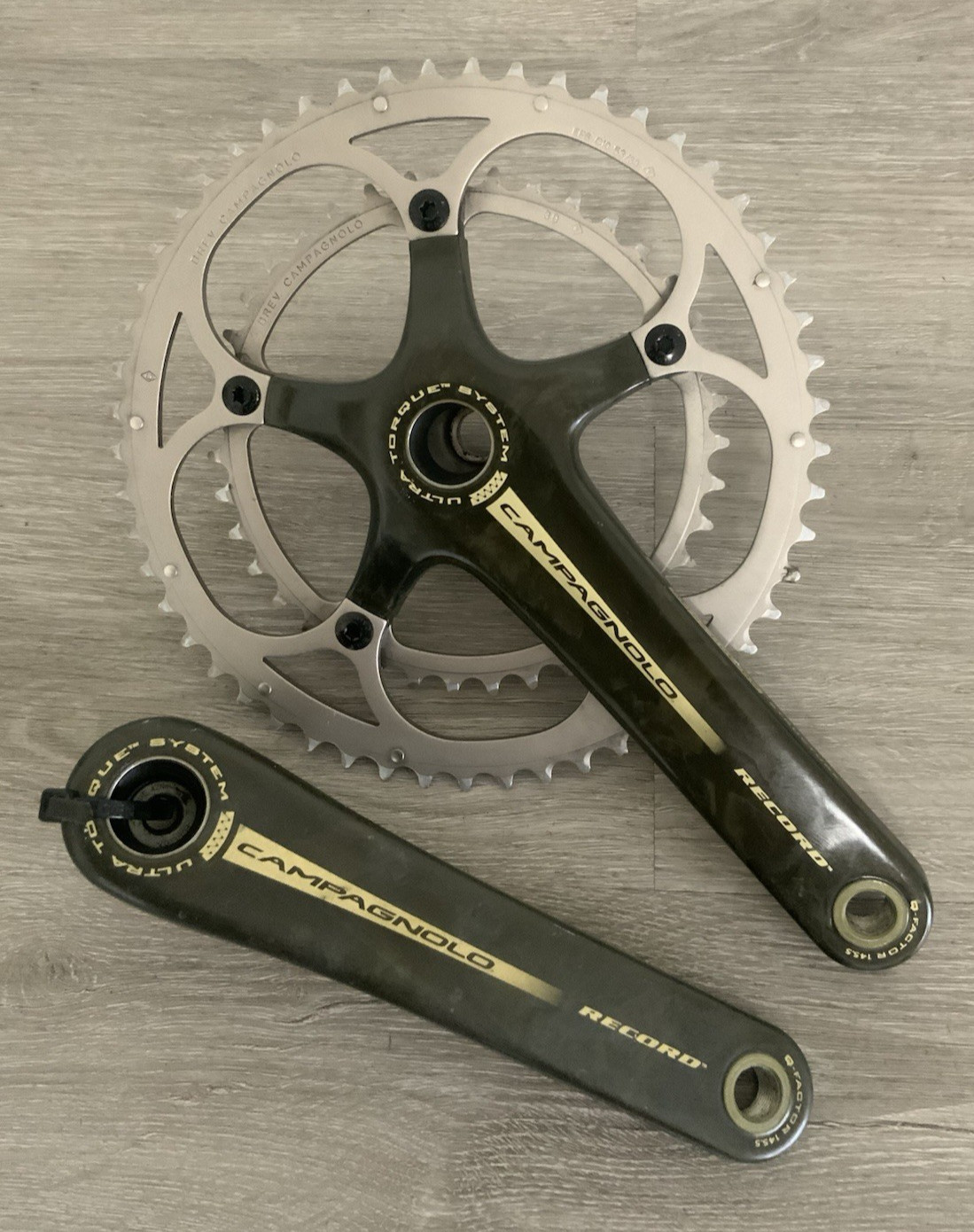 CAMPAGNOLO RECORD CRANKSET DOUBLE 53-39 TOOTH 177.5 MM ARMS 10 OR 9 SPEED W/ BB