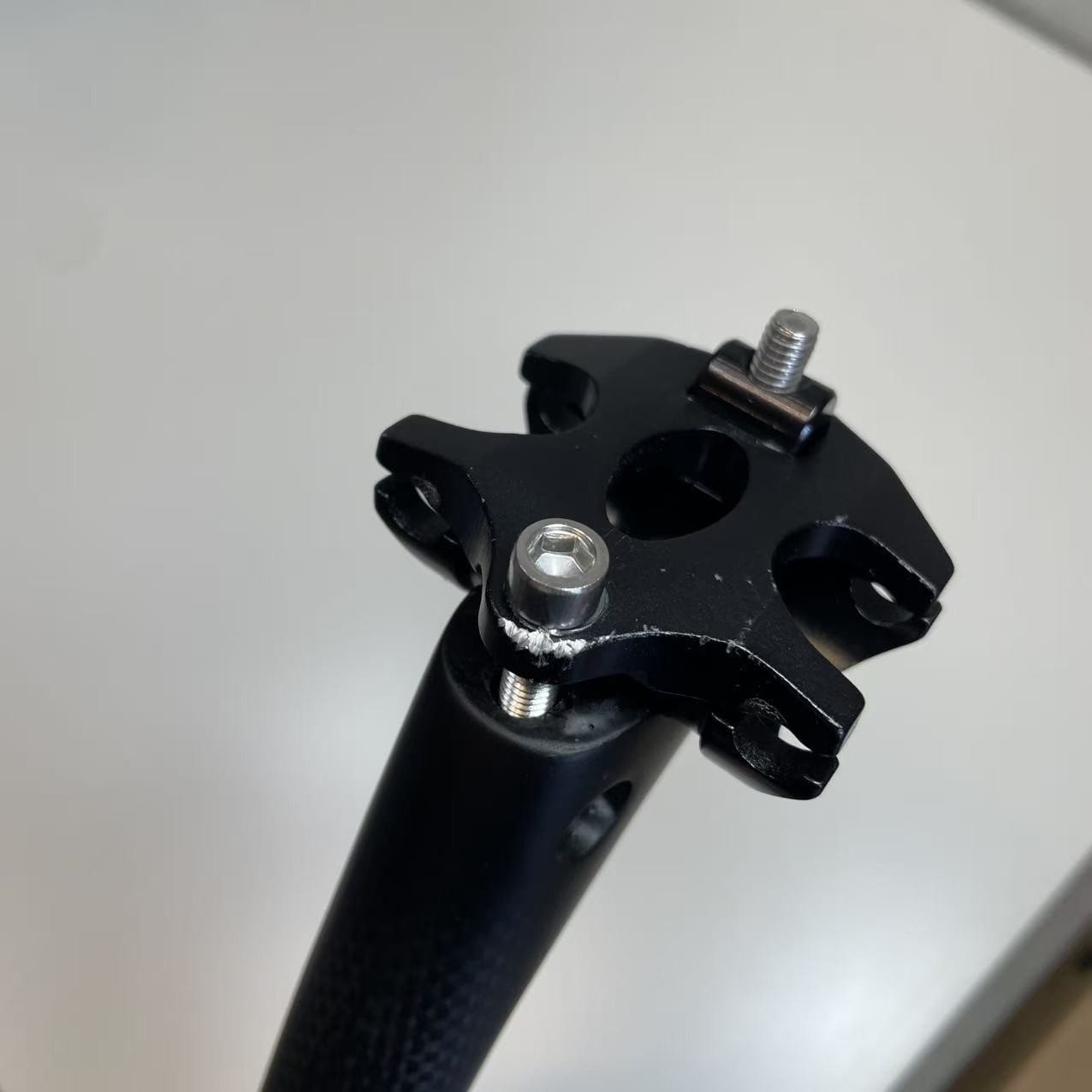 27.2 Carbon Fiber Seatposts Bicycle Seat Posts for MTB Road Bike for Cycling 350