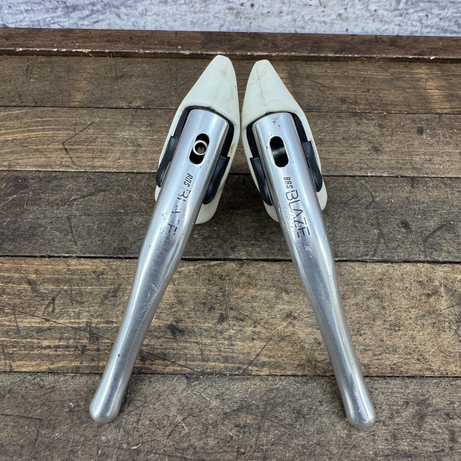 Vintage Dia-Compe BRS Blaze Aero Brake Levers Pair White Hoods 23.8mm Road