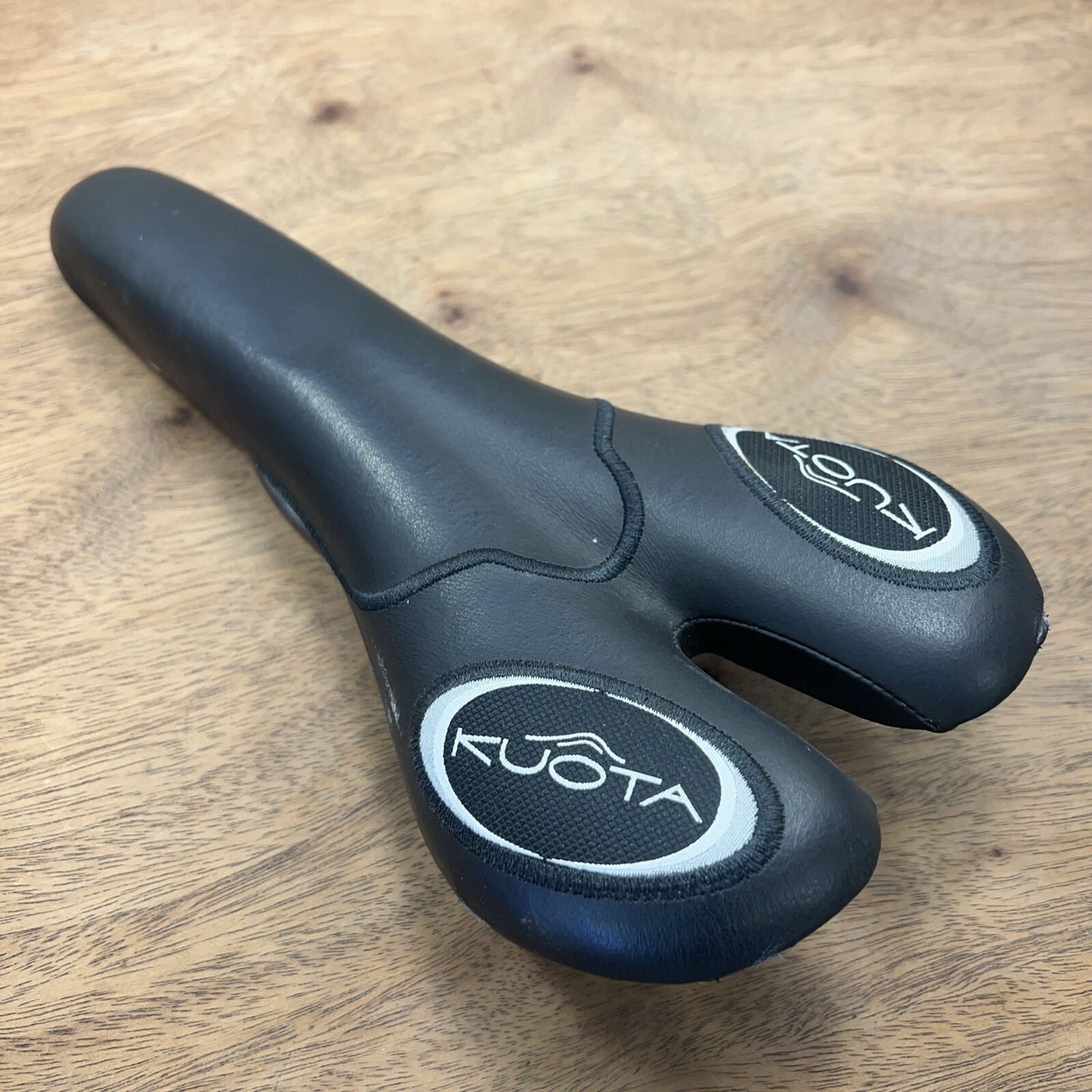 Selle San Marco Kuota TriathGel T-X)TX-CO Carbon Saddle 132x280mm