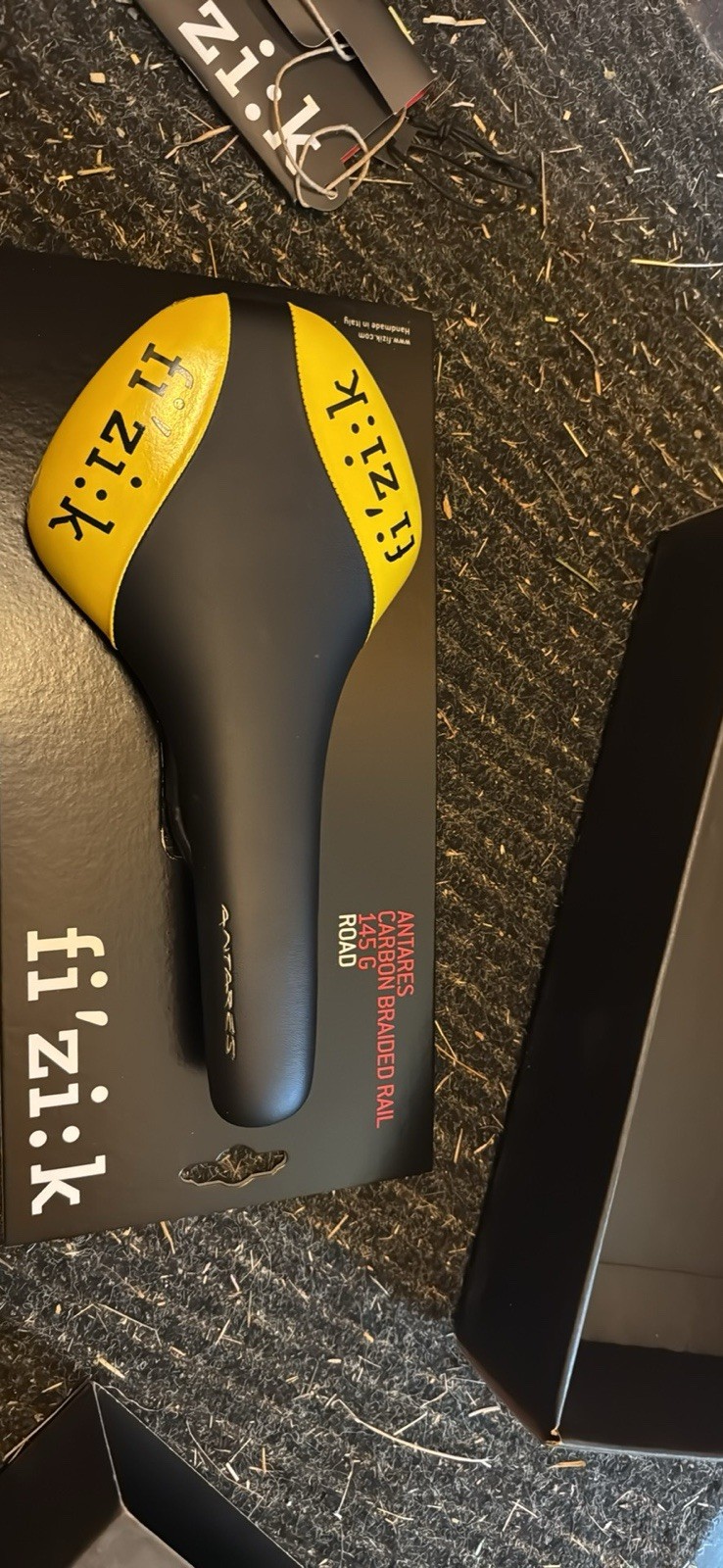 Fizik Antares Carbon Fiber Saddle With Carbon Fiber Rails In Yellow And Black
