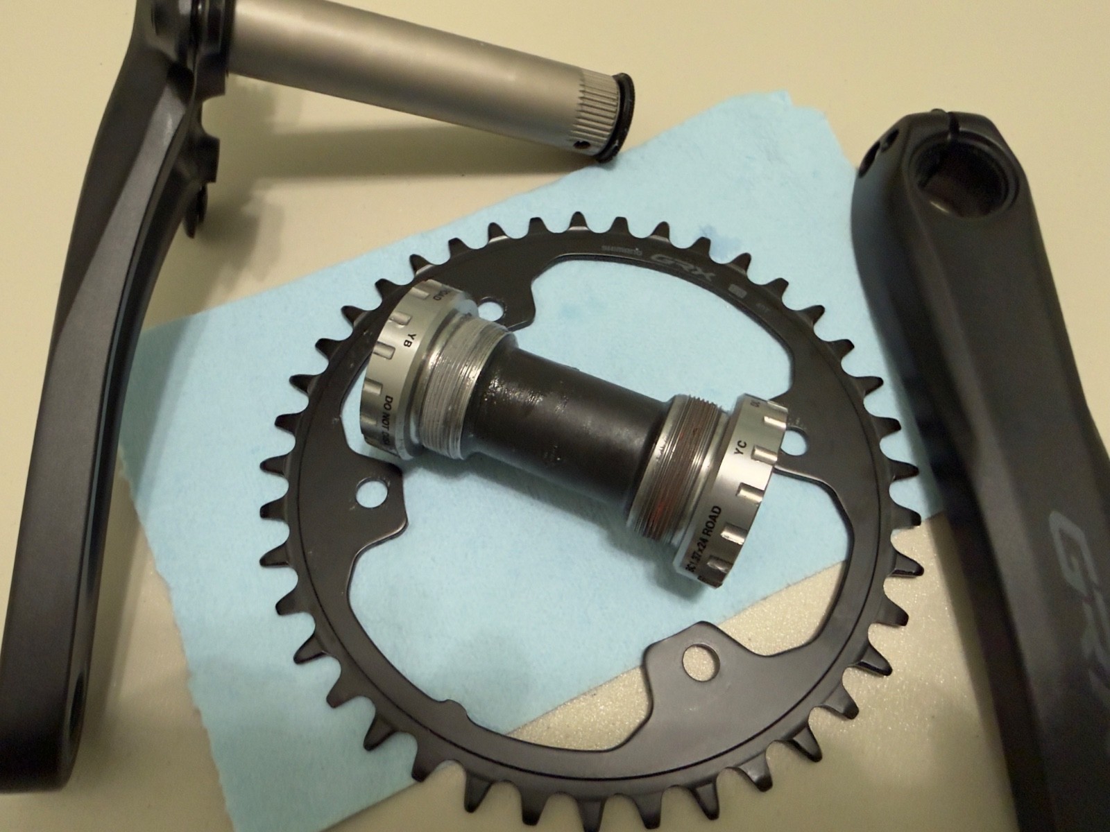 New Shimano GRX FC-RX610 Crankset 1 x 12-Speed, 172.5mm, 110BCD 40T, take off.