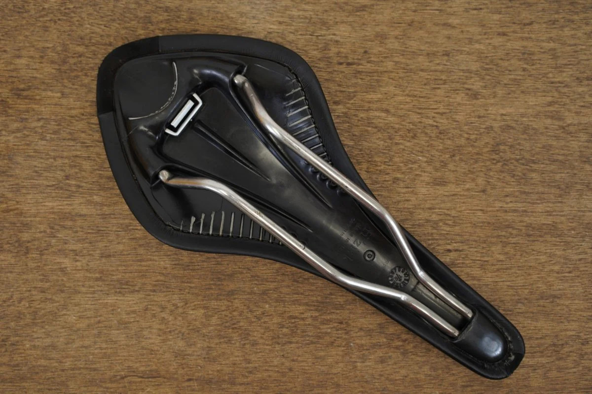 128mm Fizik Arione R5 Manganese Road Saddle 243g