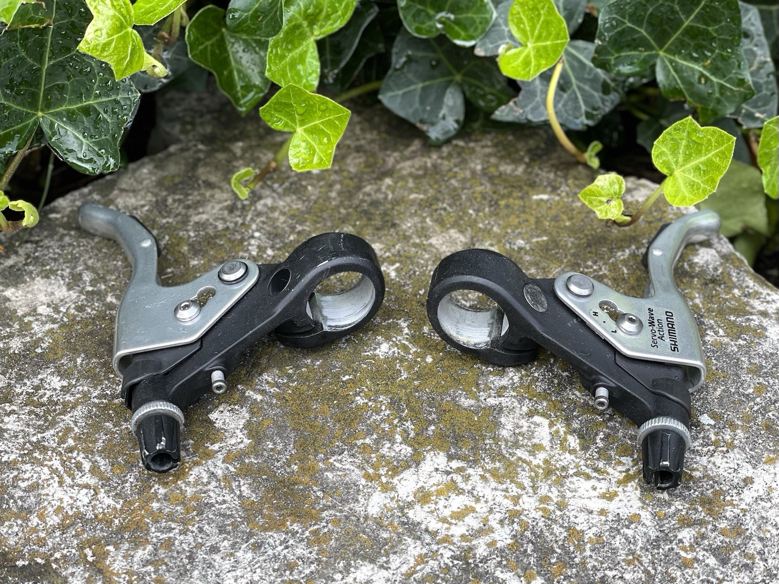 Shimano Servo Wave Brake Levers – BL-M600 – Canti or V Brake Compatible