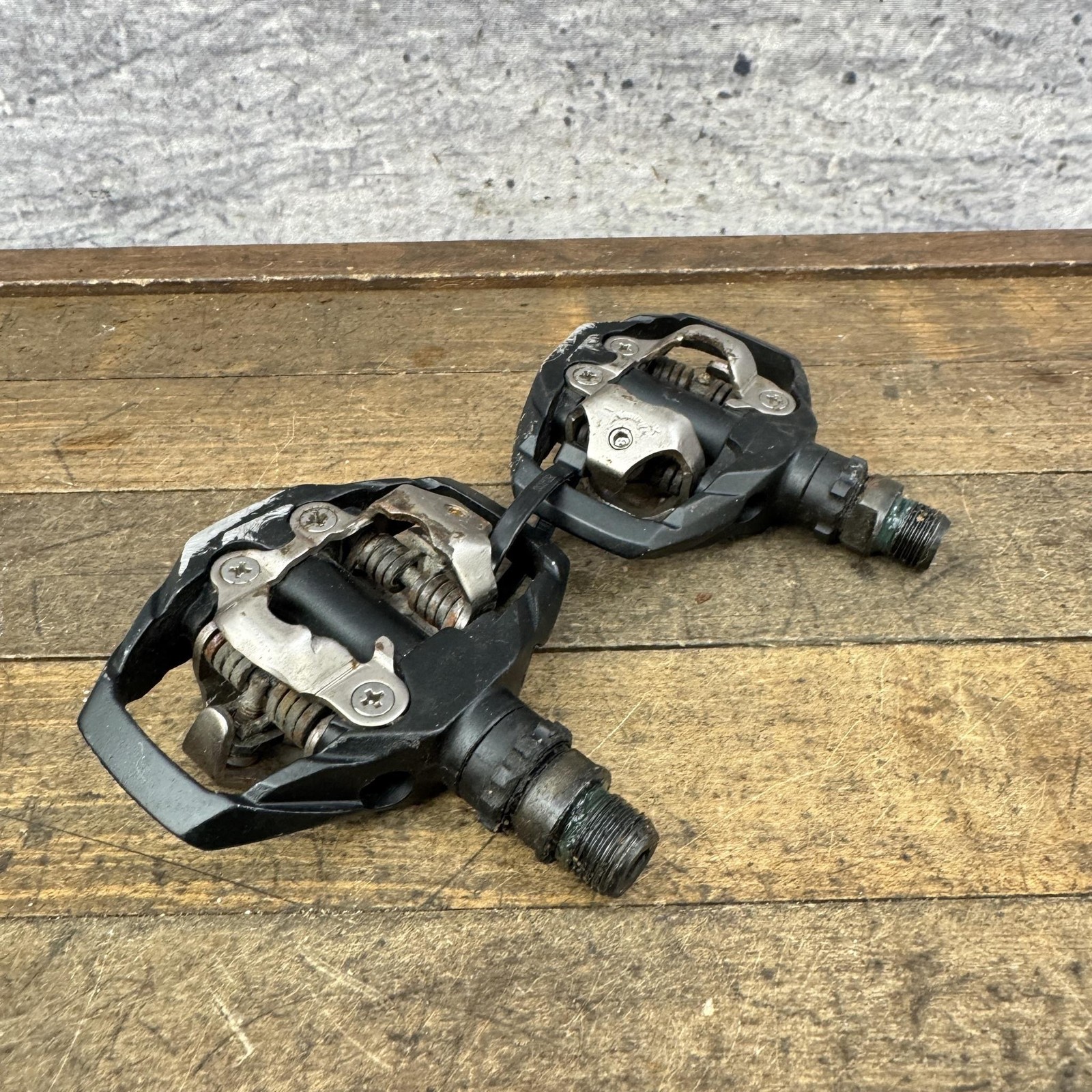 Shimano SPD PD-M530 Clipless Bike Pedals 9/16 Black Pair 450g MTB Gravel