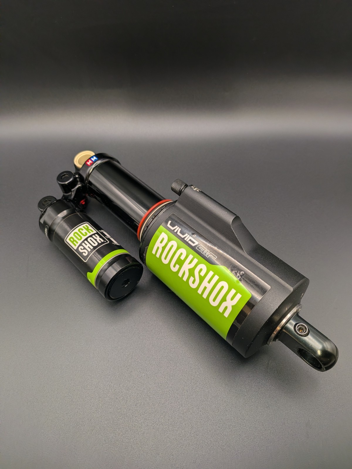 RockShox Vivid Air R2C Rear Shock – 216x63mm (M/M Tune) – Tested!