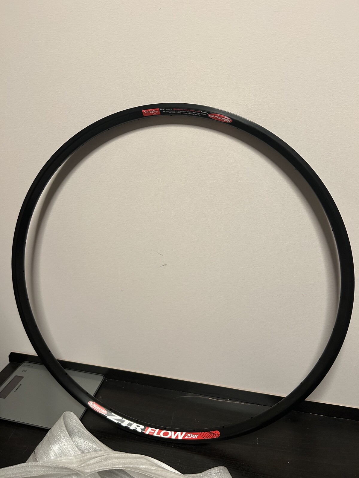 NEW Rim Stan’s NoTubes ZTR FLOW 29″ Disc 32H Black NEW