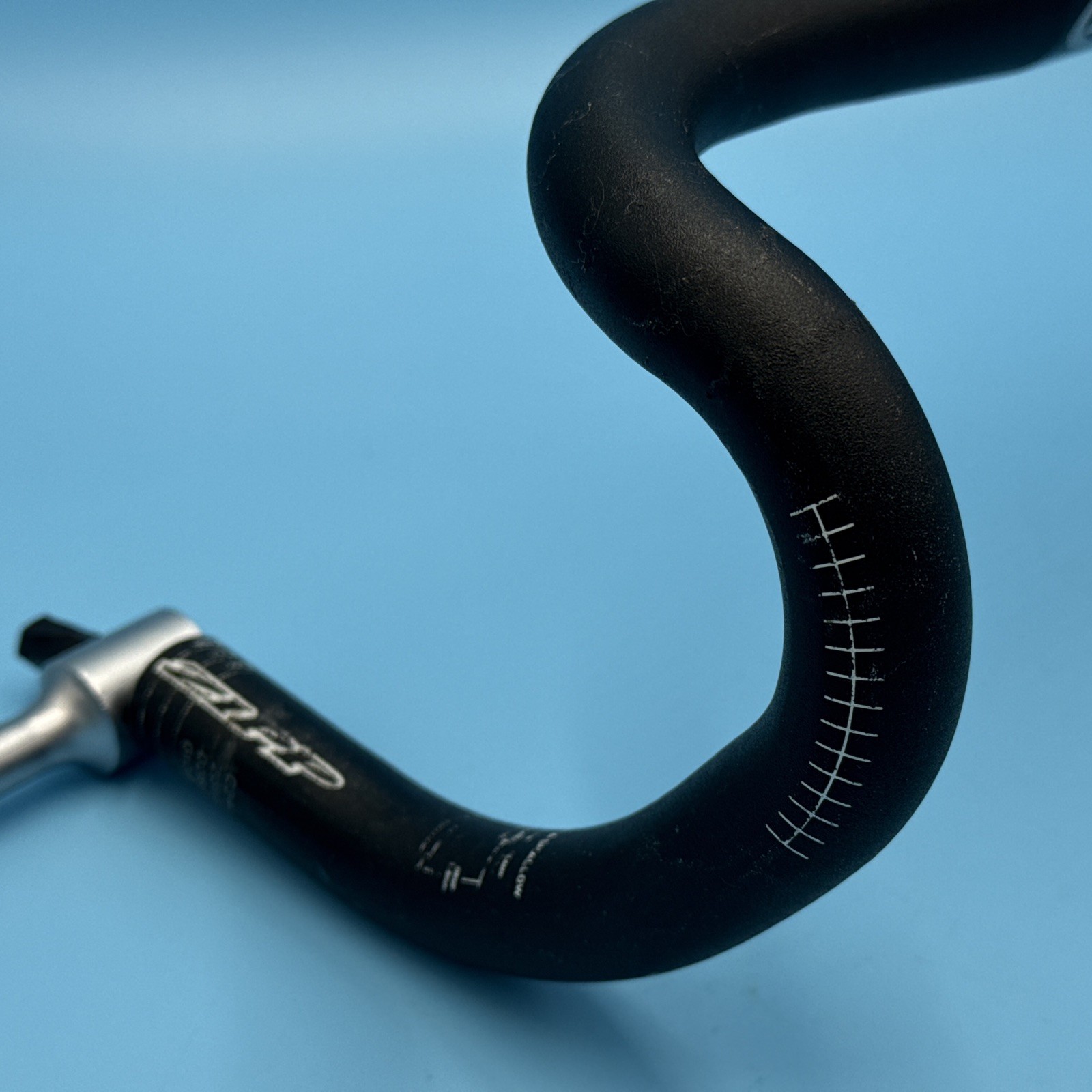 Zipp Service Course SL Short & Shallow Drop Handlebar 40cm Center-to-Center