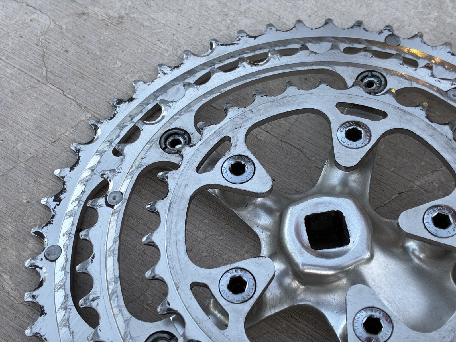 Campagnolo Italy Racing T 9-Speed Triple Crankset | 170 mm / 52/42/30T / VGC