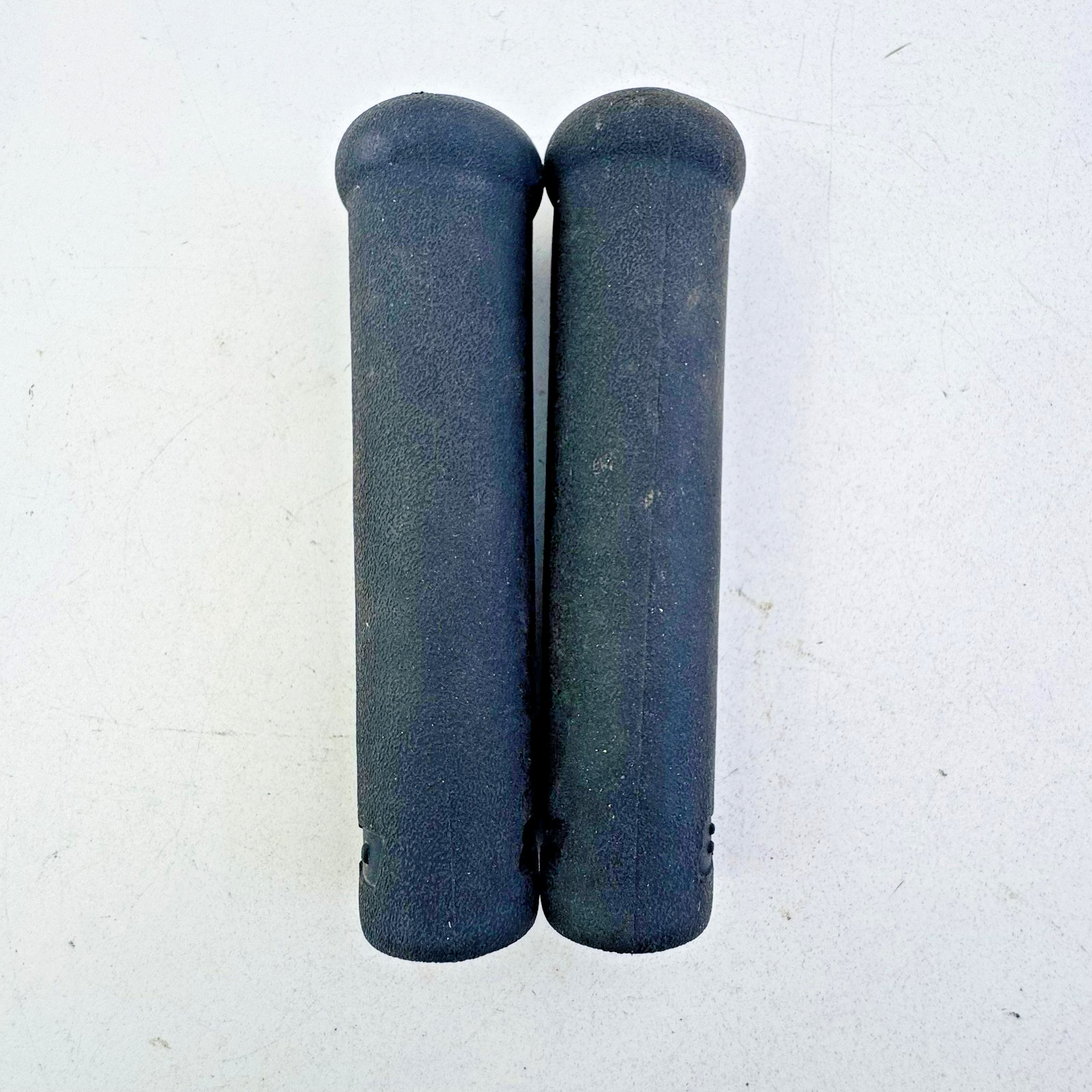 Vintage DB Bicycle Handlebar Grips Pair Black Foam Slip-On Bike Universal A96