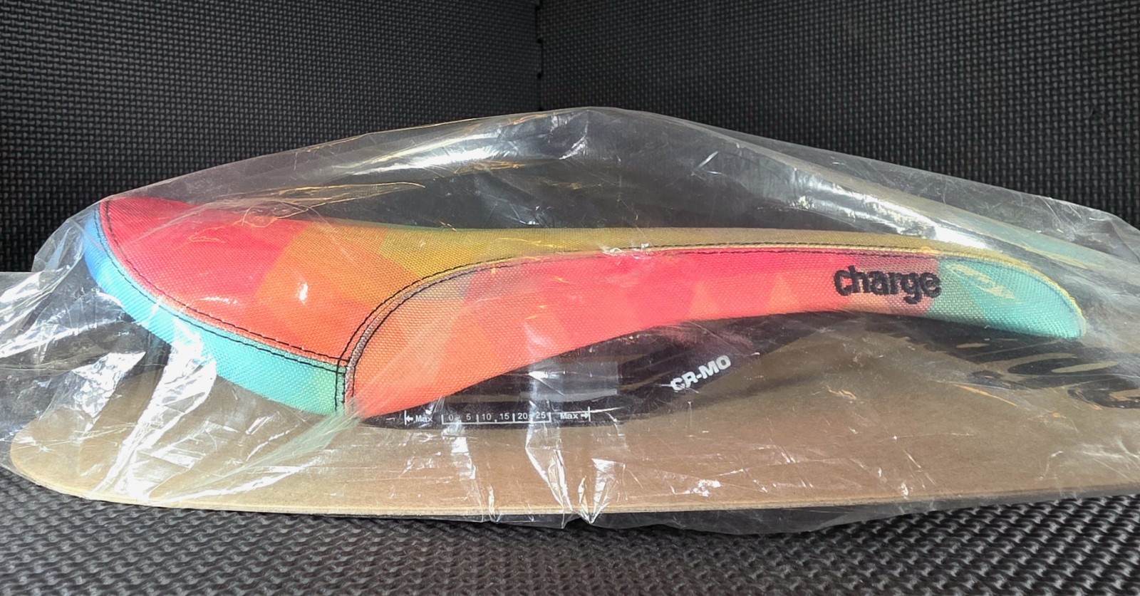 Charge Bikes Spoon saddle, CrMo – Geo (Rainbow) Colors (C)