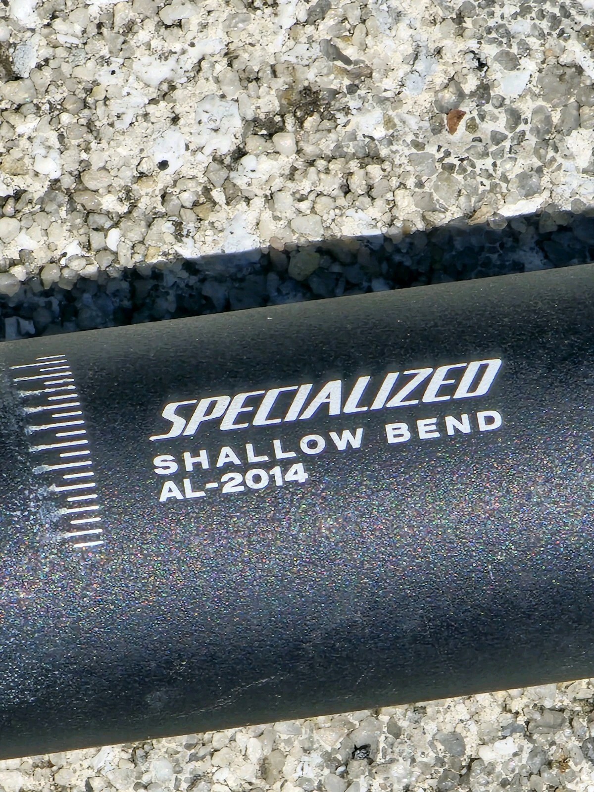 Specialized Shallow Bend AL-2014 Road Handlebar; 123mm drop,75mm reach,44cm wide