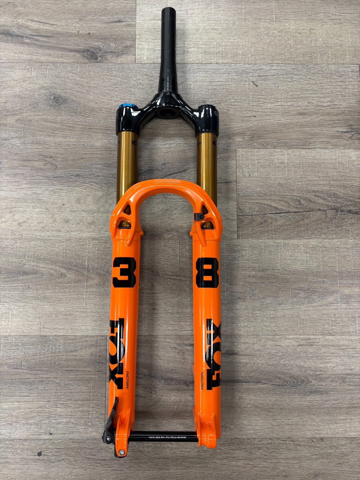 2027 FACTORY 38 FOX FLOAT 29 170 – Shiny Orange, 44mm Rake Shiny Blk