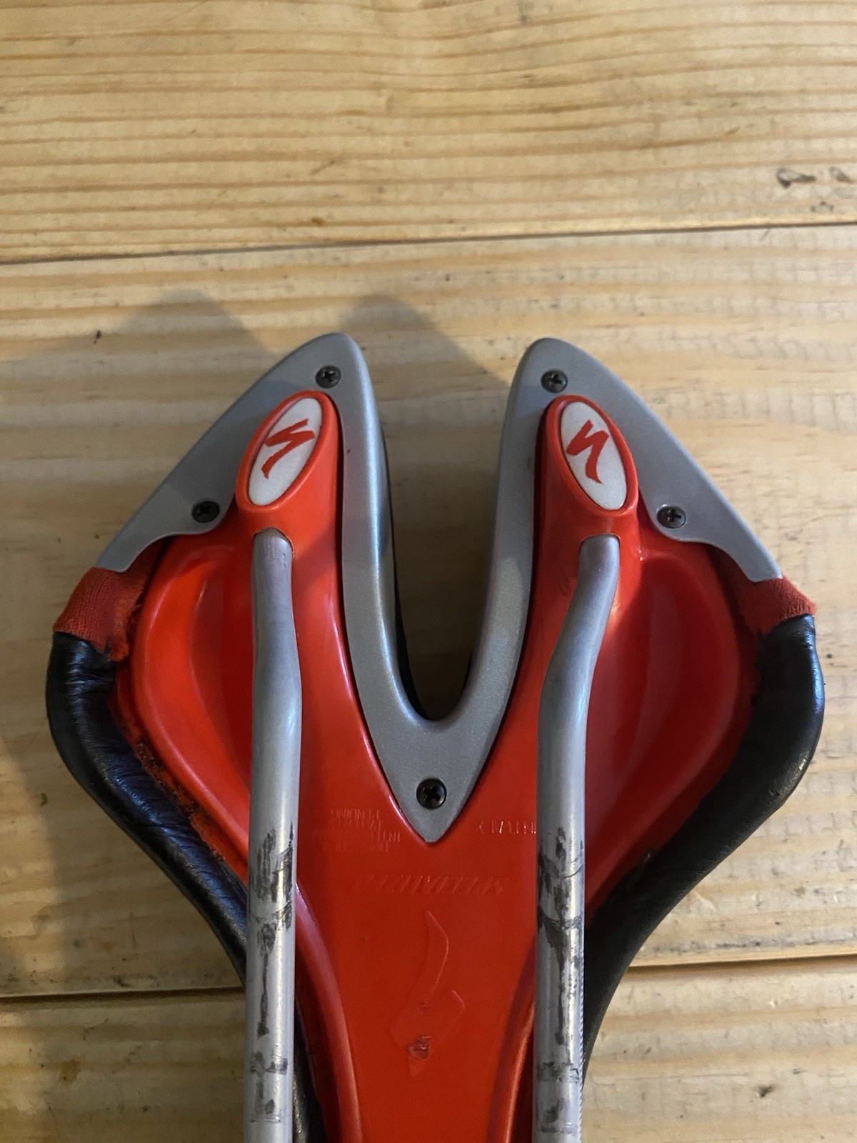 Vintage Specialized Body Geometry Comp Manganese Saddle – Excellent Condition