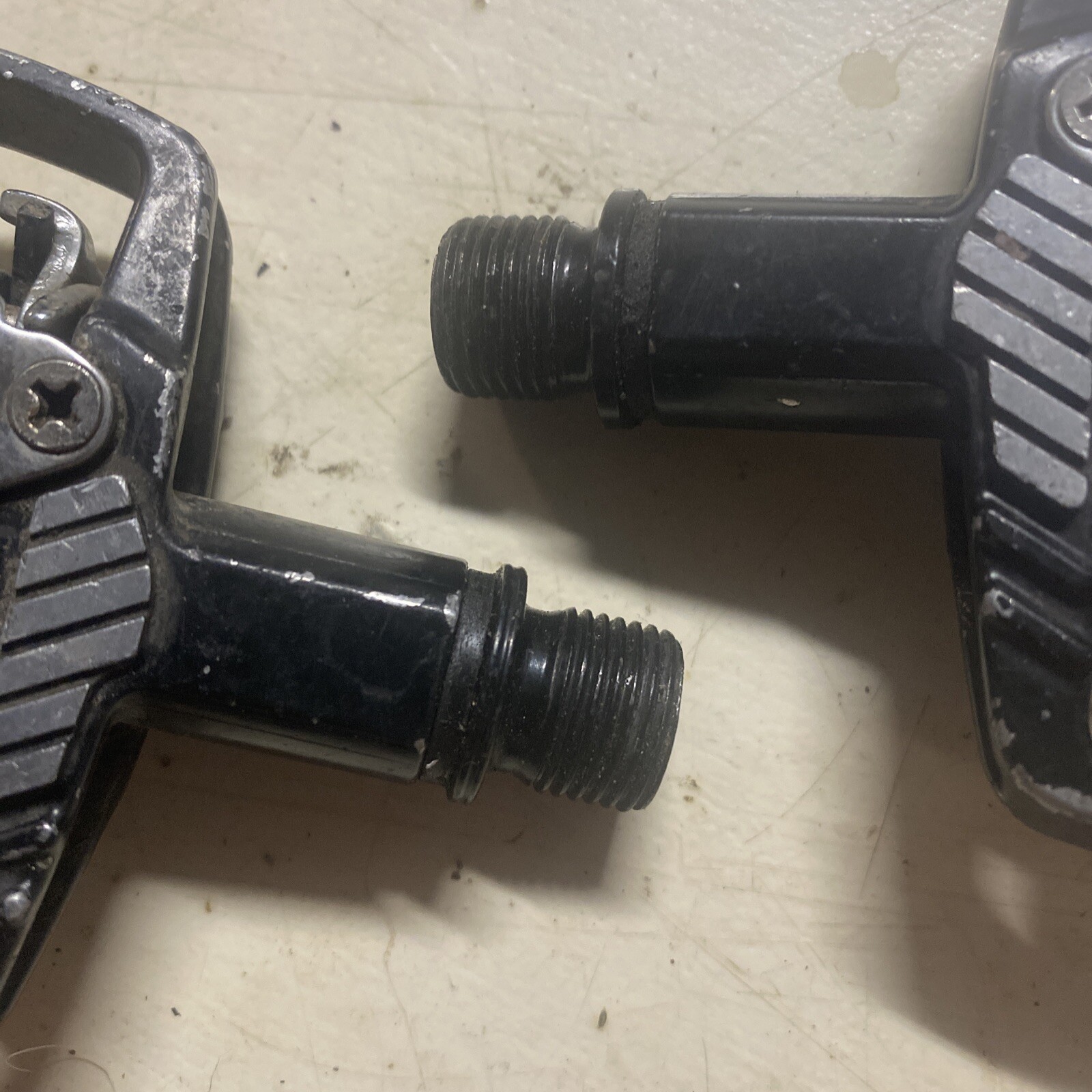 Shimano Compatible SPD Clipless Pedals Left + Right 9/16″ Road Mountain Bike MTB