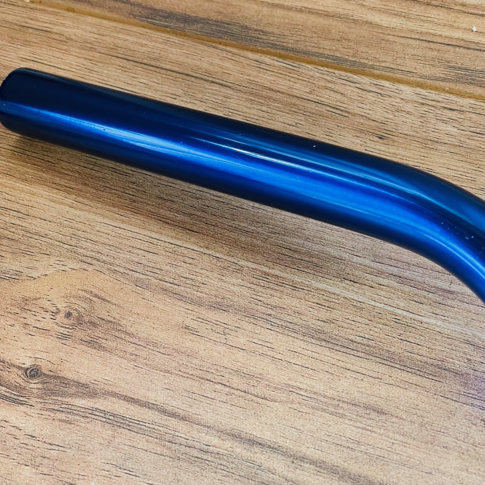 Origin8 Urban Pro Rise Handlebar 560 25.4 Blue Ano 3DV Anodized