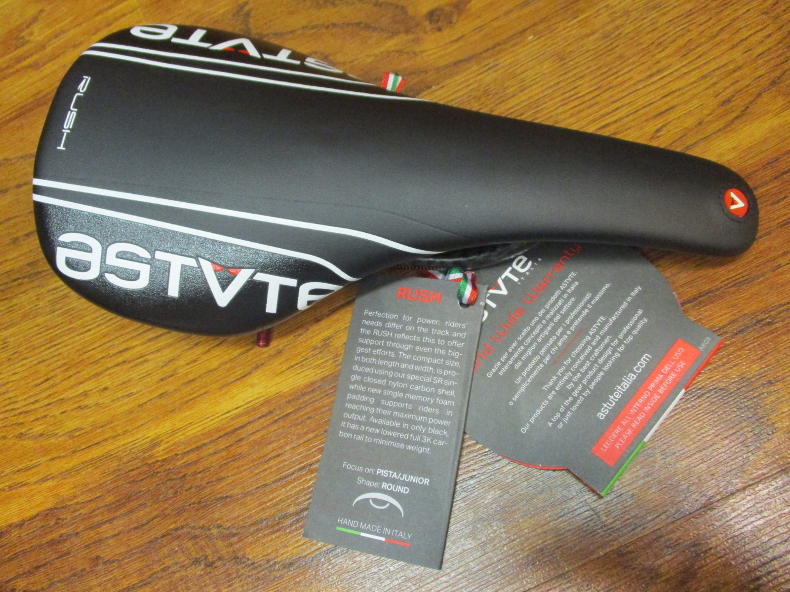 ASTUTE RUSH CARBONIO RAILED TRACK PISTA RACING SADDLE 125 X 250 ROUND