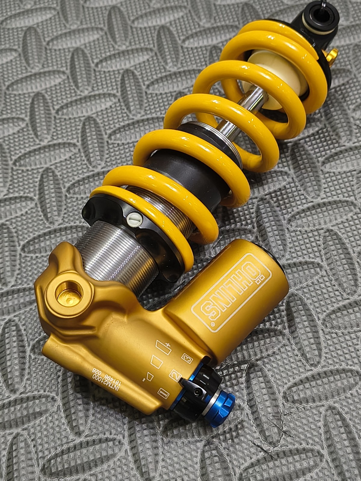 Ohlins TTX Coil Rear Shock 185x55mm Trunnion Damper/458/480/605lbs Coil Spring