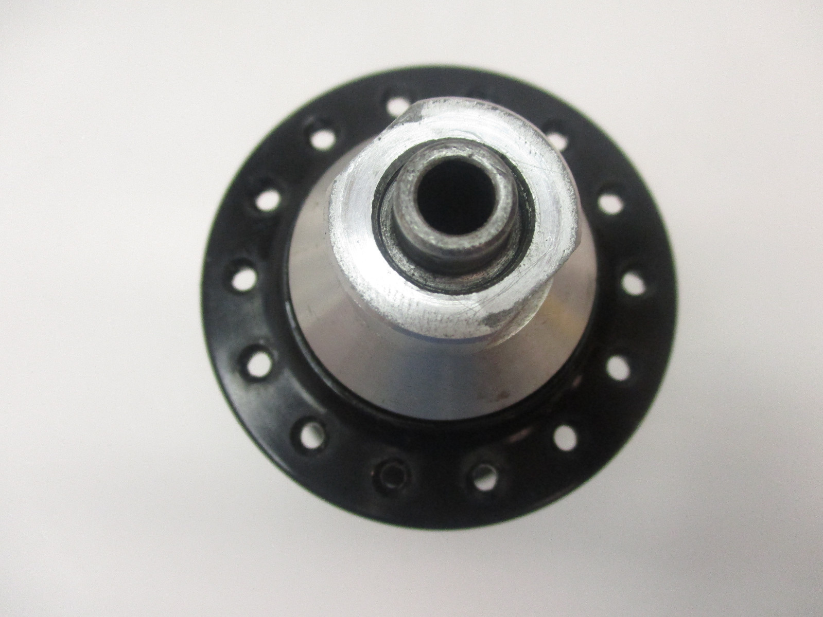 Rare Vintage Edco Racer 28H 100 x 9 QR Swiss Made Front Hub – Black