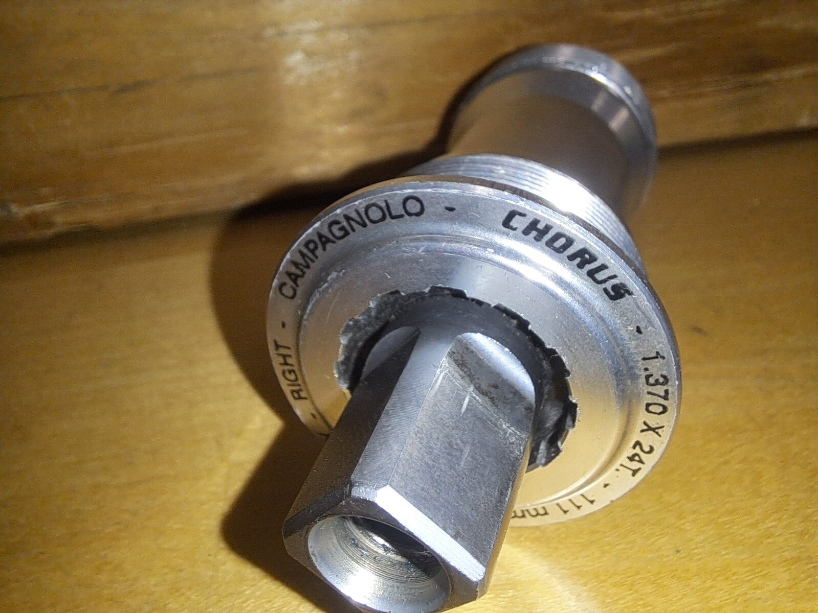 Campagnolo Chorus Sealed Bottom Bracket / 111mm / 1.370x24t