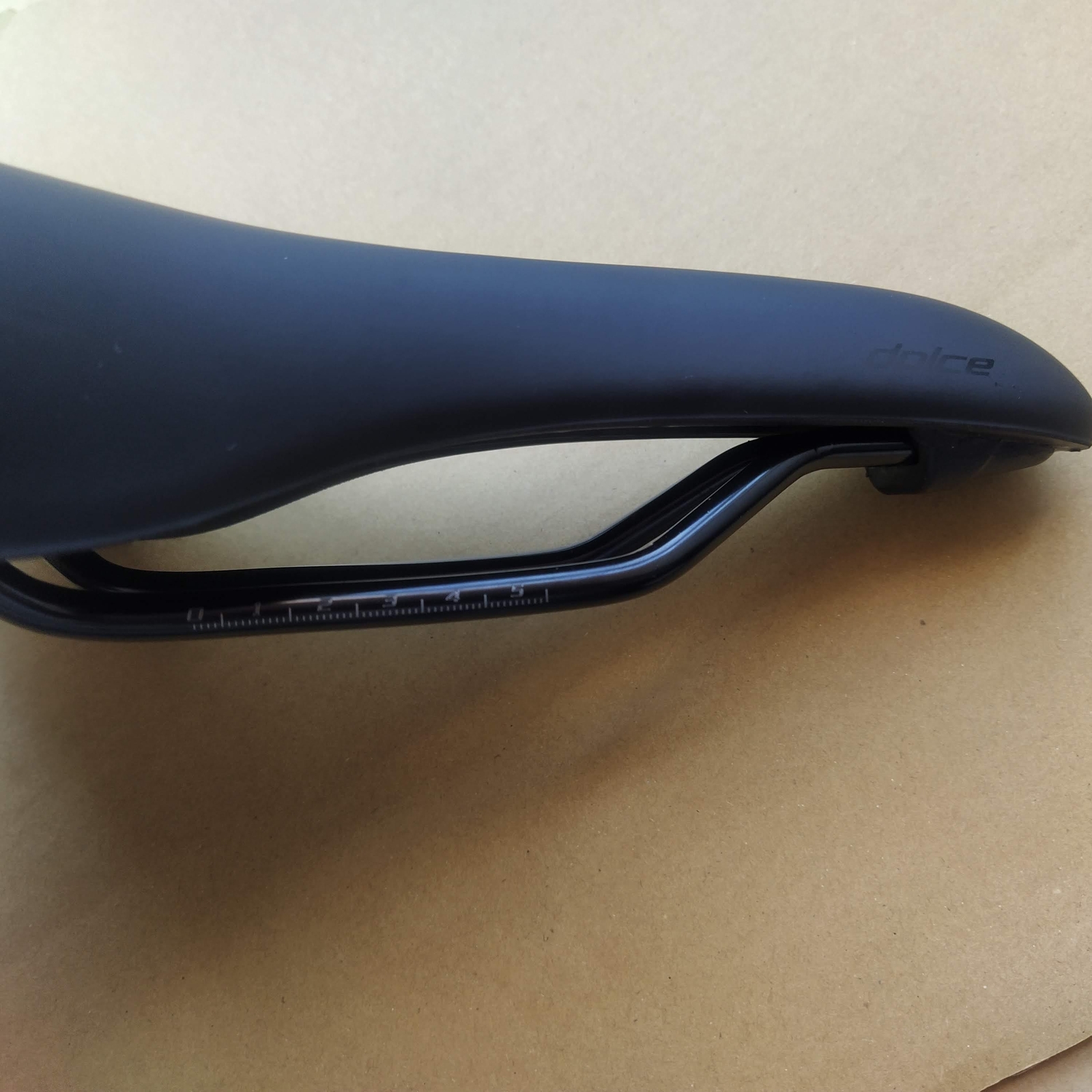 NOS Specialized DoIce Gel Saddle 265x165mm wide Comfort, City, Tour, E-Bike
