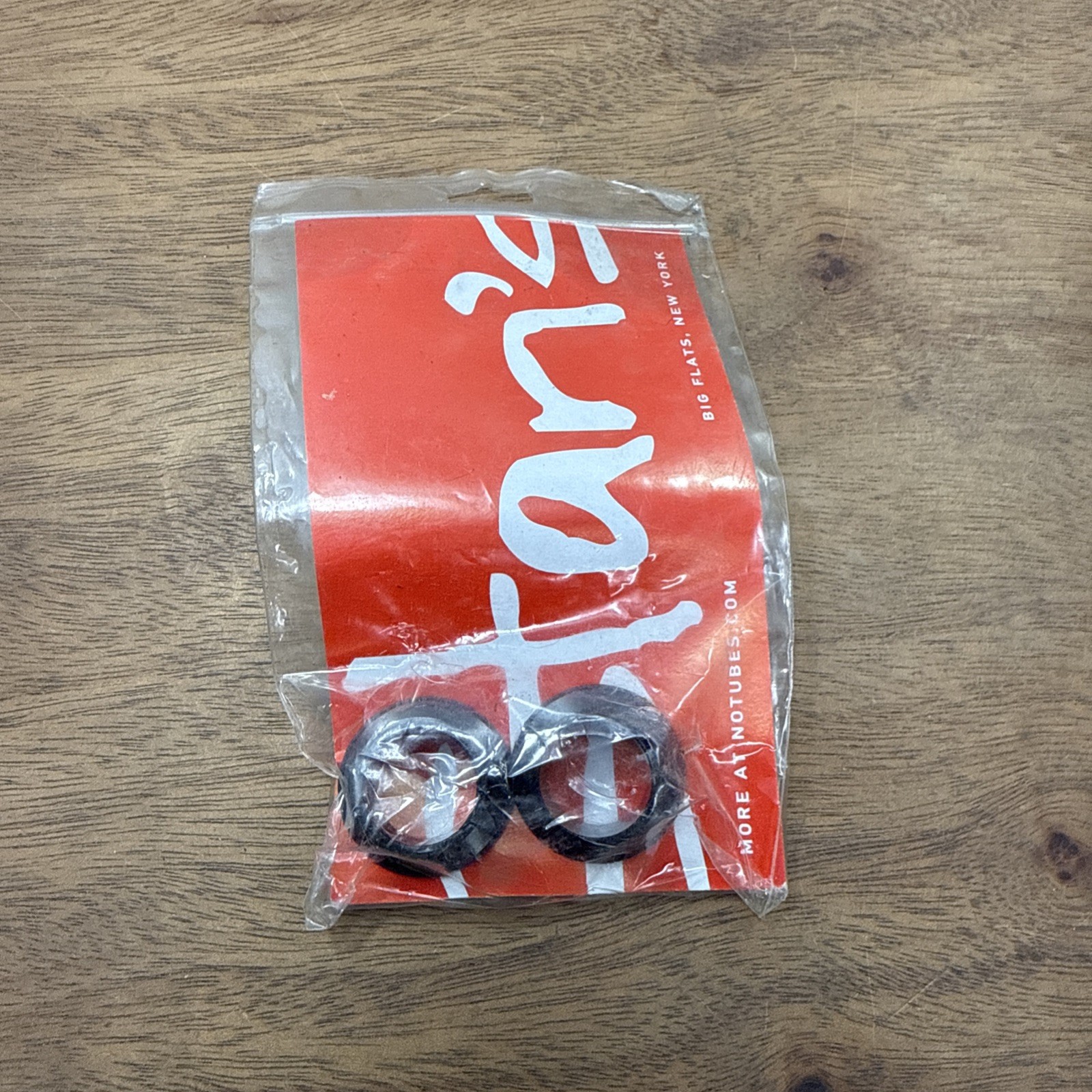 New Stan’s No Tubes Neo End caps Front 20mm TA 110mm