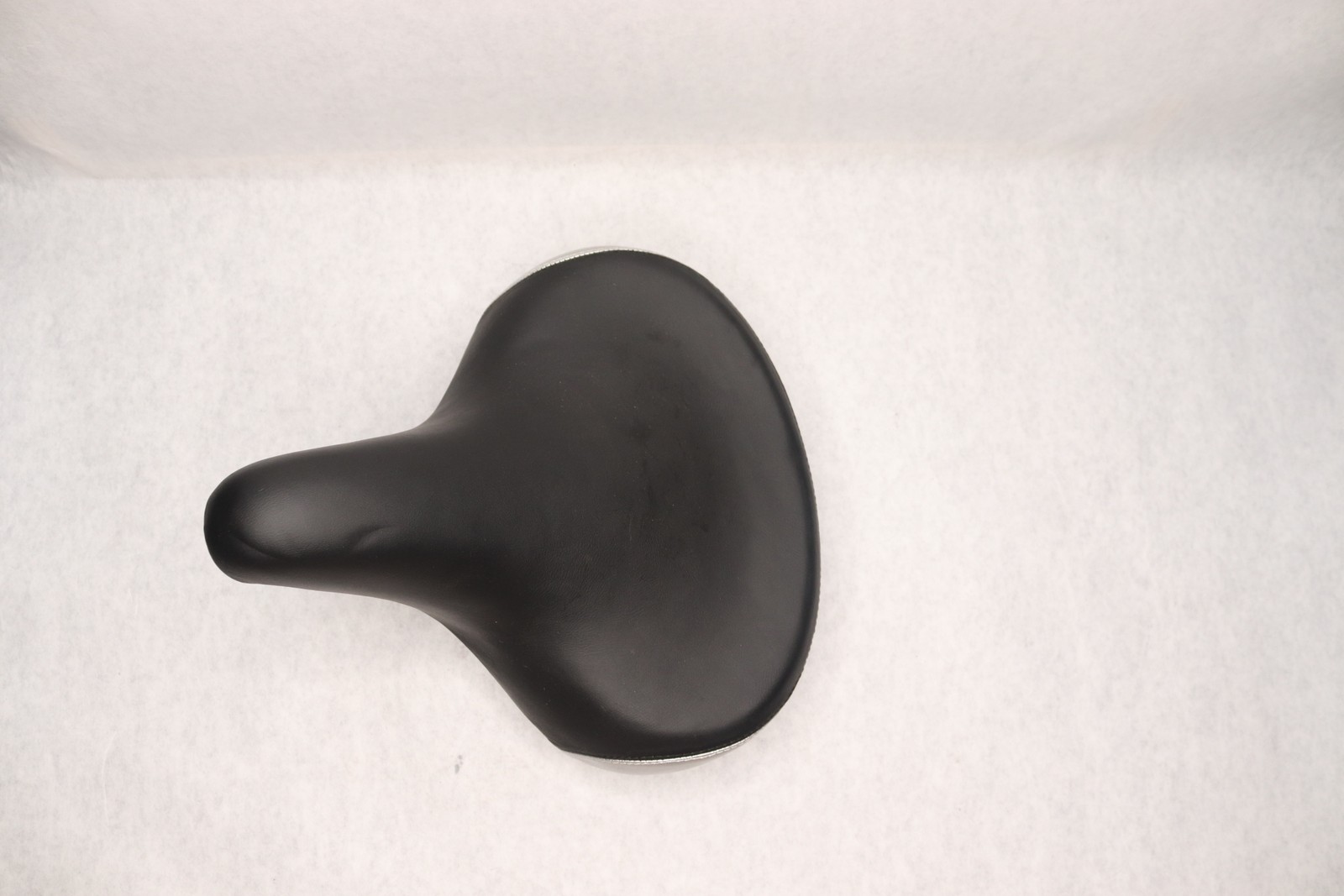 Tingbo Bicycle Saddle Black/Silver 270 x 245 MM