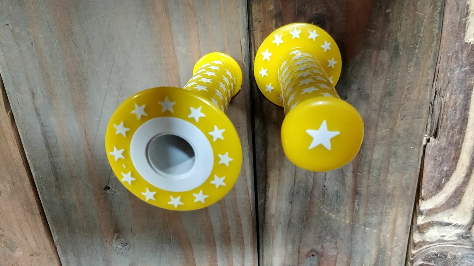 Yellow & White Star Rubber Handlebar Grips Mountain Fixi Track BMX Bike Bicycle