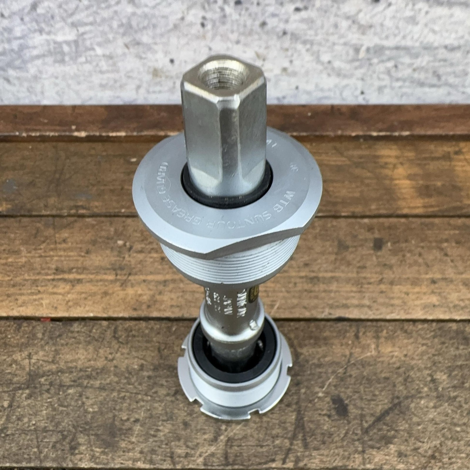 Vintage Suntour XC Pro Bottom Bracket 68mm BSA 125mm WTB Grease Guard Bolts Caps