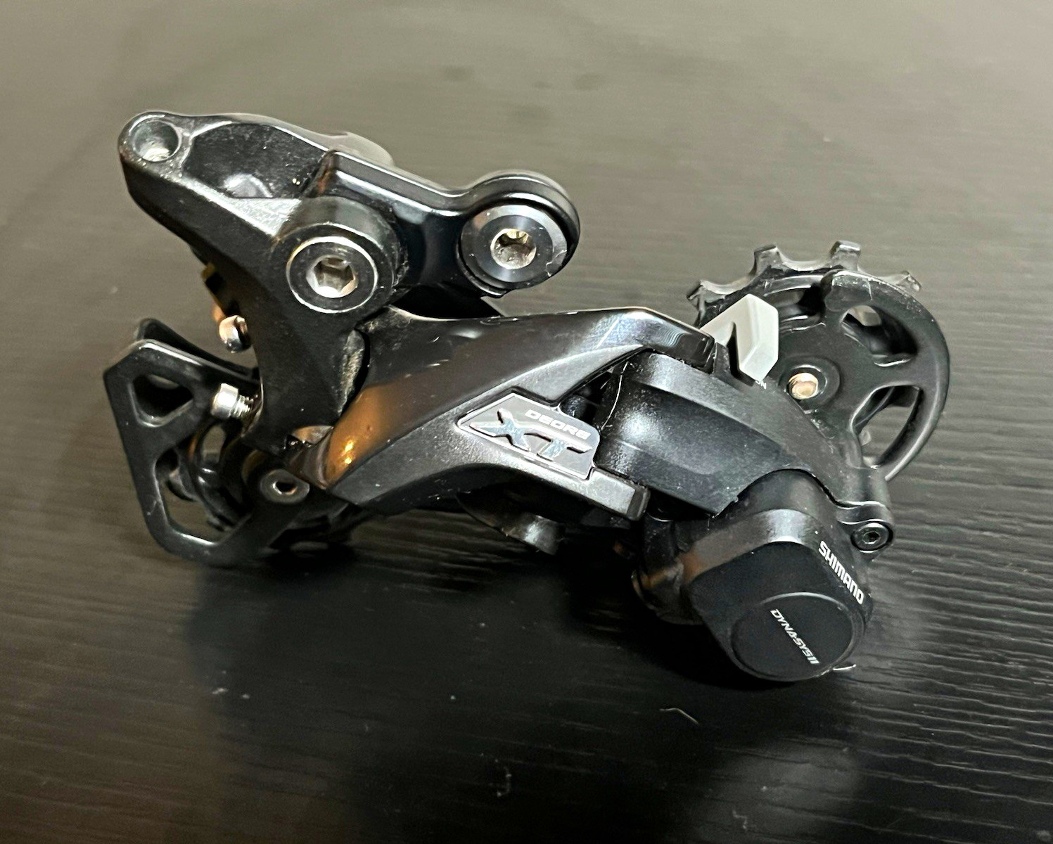 Shimano Deore XT 11-Speed Rear Derailleur [RD-M8000]
