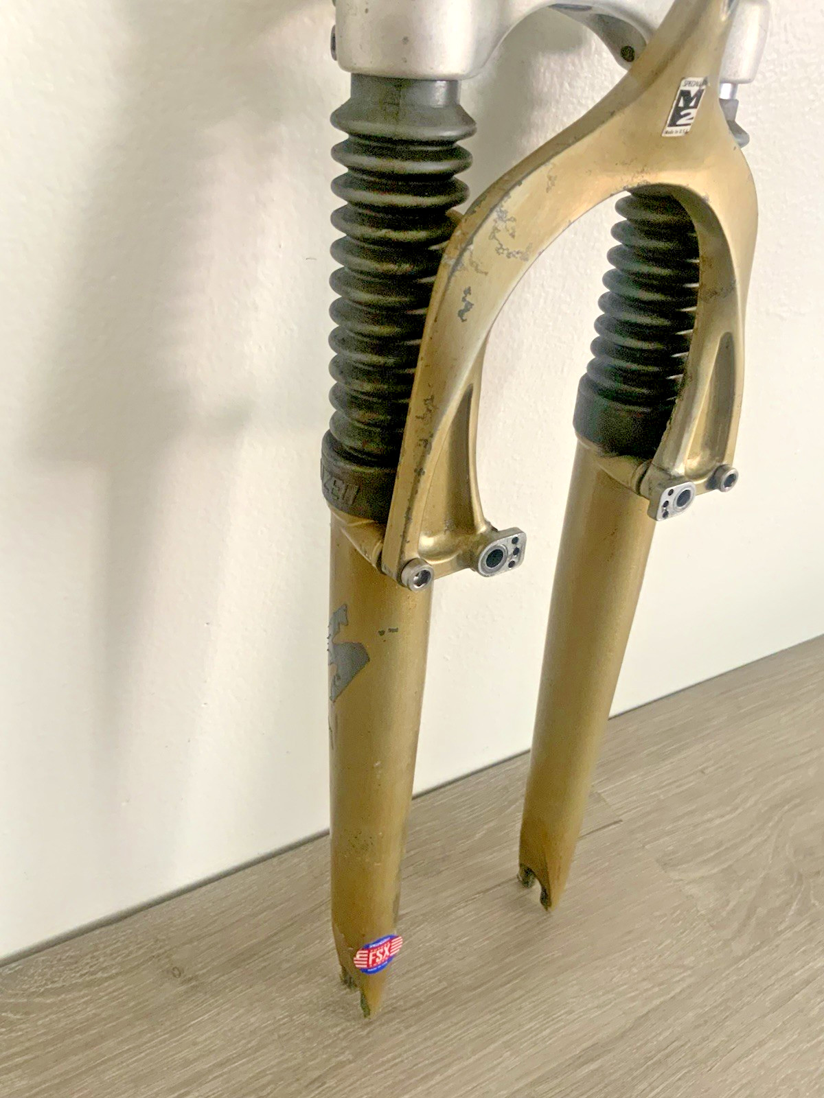 SPECIALIZED FSX MECHANICAL SUSPENSION FORK 1 1/8 THREADED 125 MM STEERER 26 INCH