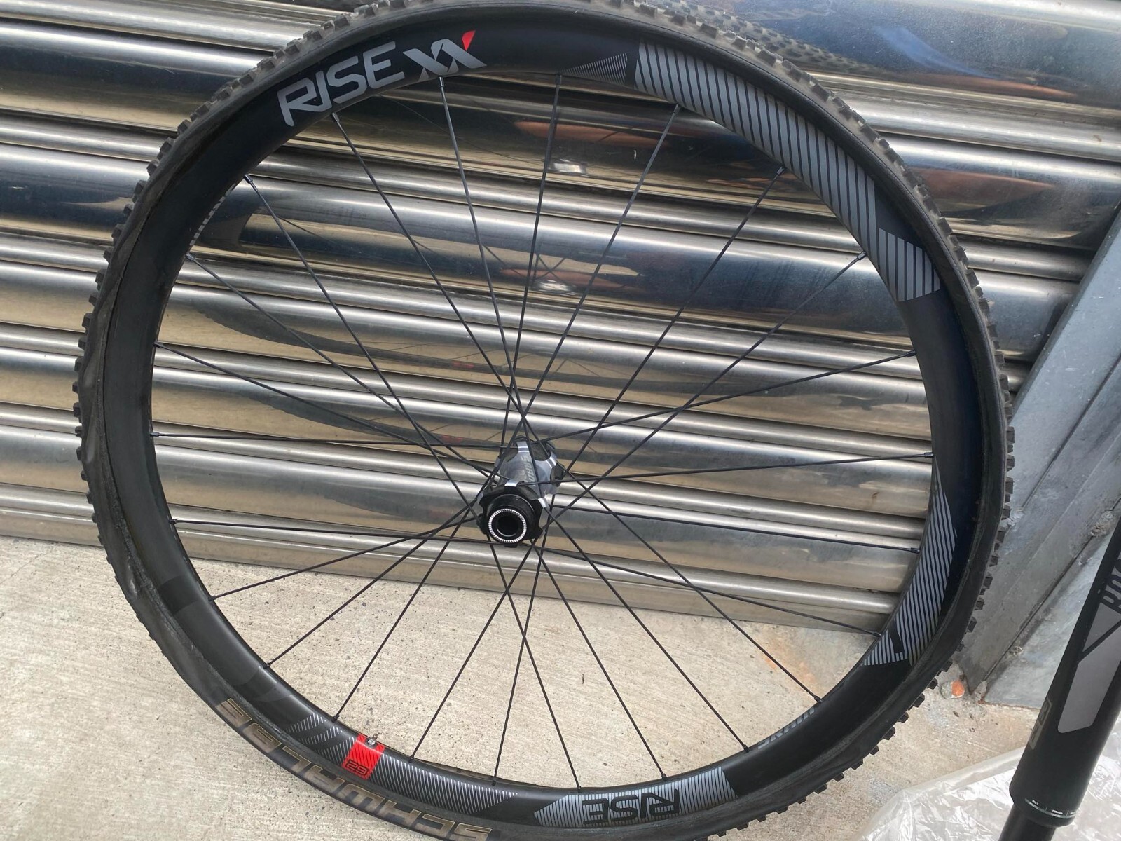 SRAM RiseXX Predictive Steering F:Wheel Set 15 x 110 6-Bolt 24H W/ RS-1 Fork