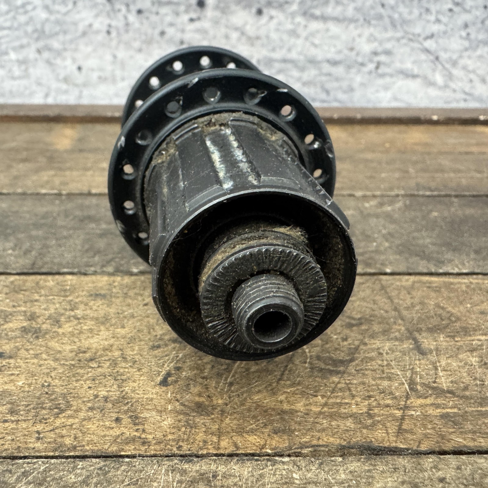 Bontrager Rear Bicycle Hub 32h Shimano Freehub 135mm 390g 90s MTB Alloy Vintage
