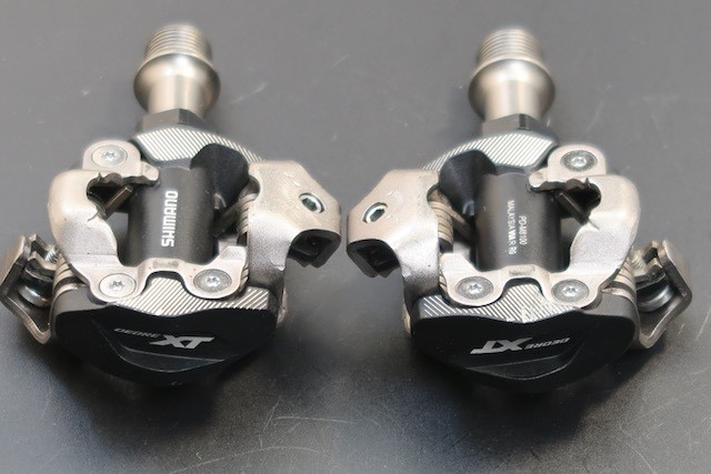 Shimano Deore XT PD-M8100 SPD clipless mountain bike pedals with new cleats
